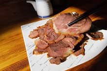 食堂卤肉